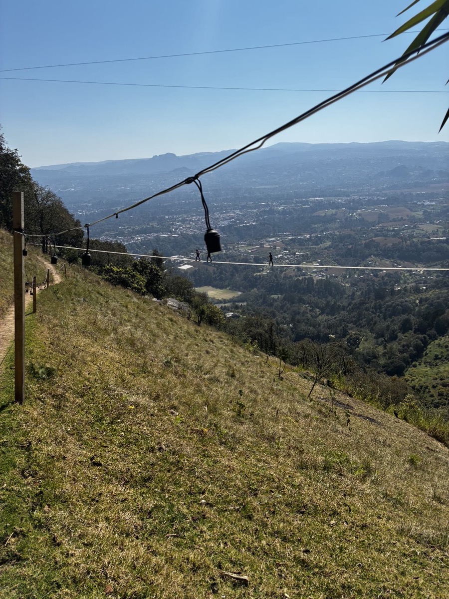 Jóvenes en un evento de EcoNexora